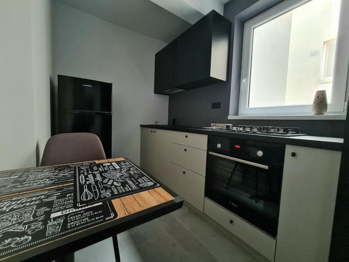 Dolphin Apartment Near Neversea Beach Constanţa Extérieur photo